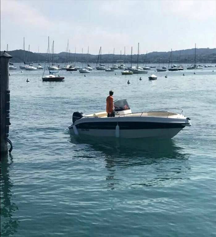 Noleggio rent as marine 570 open senza patente sul lago di garda