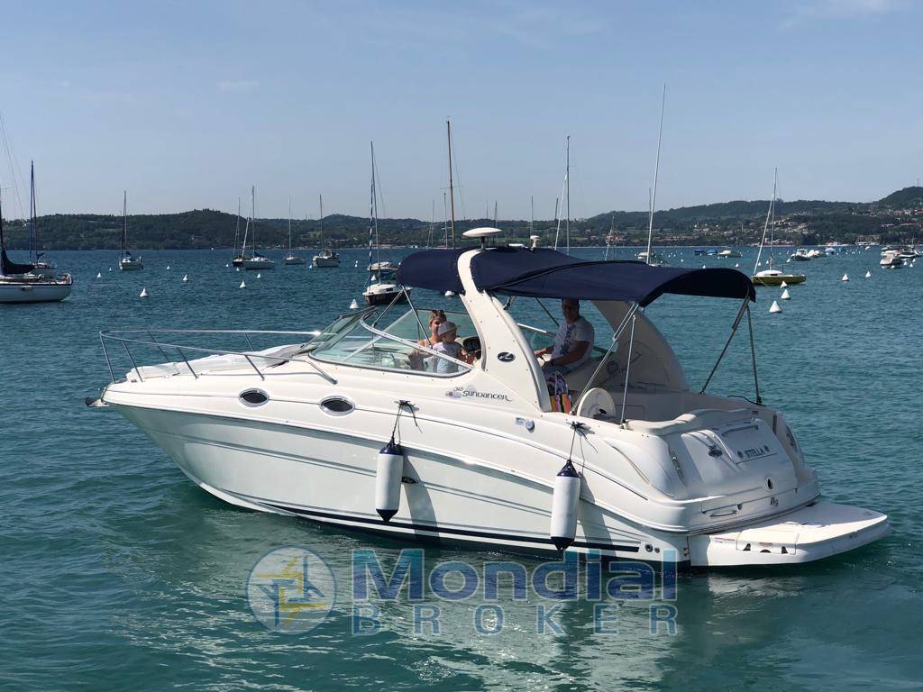 Noleggio rent sea ray Sundancer 315 con patente sul lago di ga