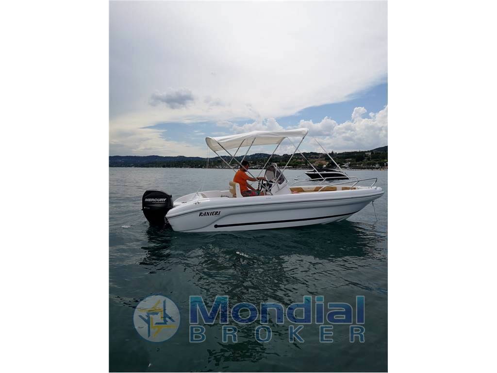 Noleggio rent charter Ranieri shark 19 - senza patente