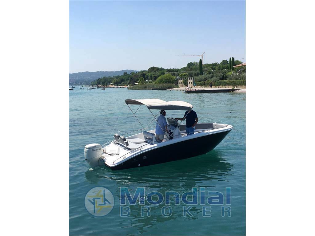 Noleggio rent charter Calipso 620 - senza patente