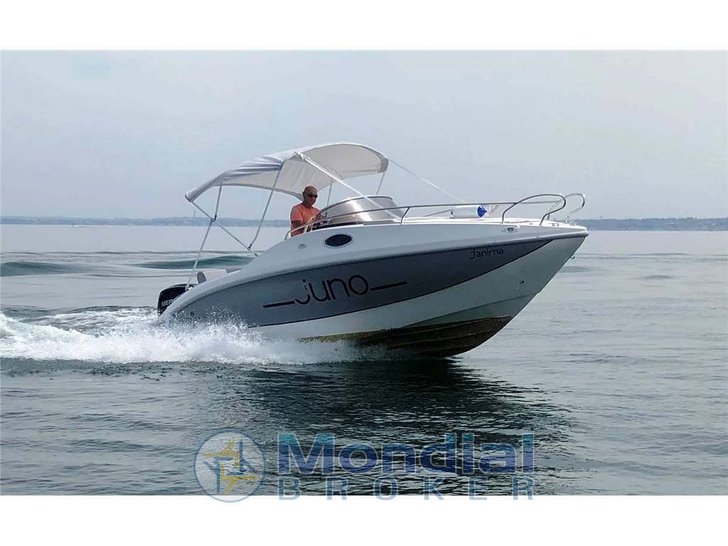 Noleggio rent charter Juno 590 - con patente