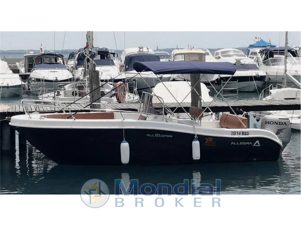 Noleggio rent charter Allegra 21 - con patente