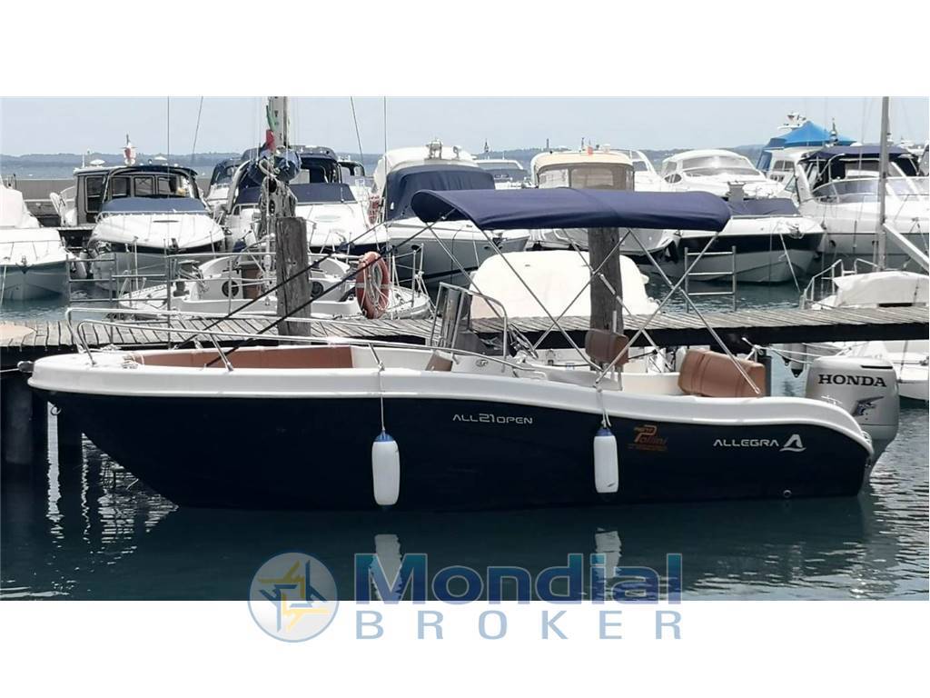 Noleggio rent charter Allegra 21 - con patente