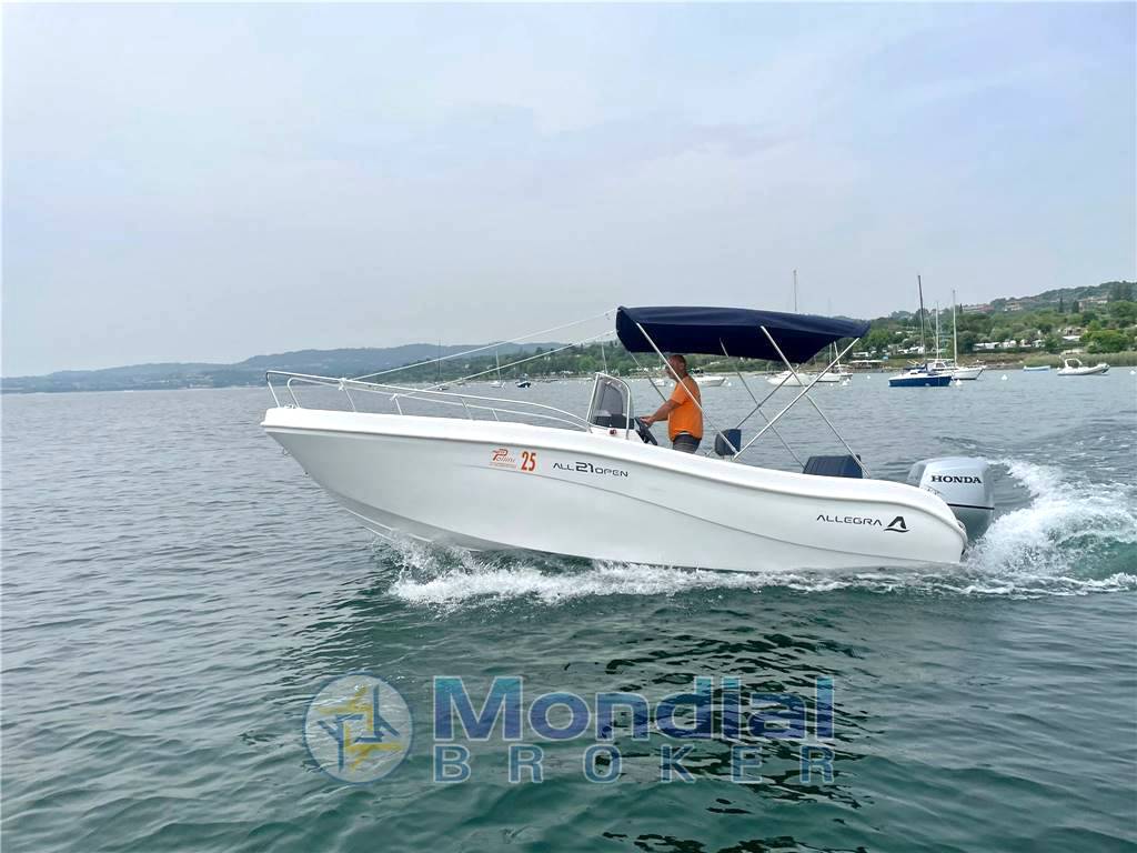 Noleggio rent charter Allegra 21 - con patente