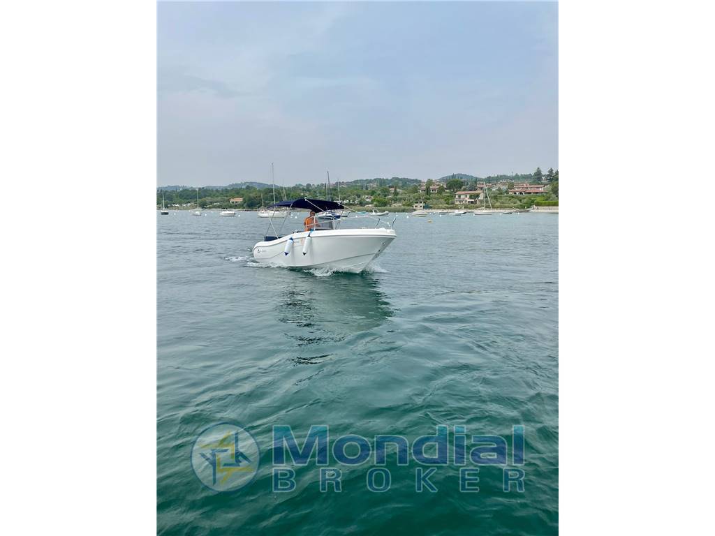 Noleggio rent charter Allegra 21 - con patente