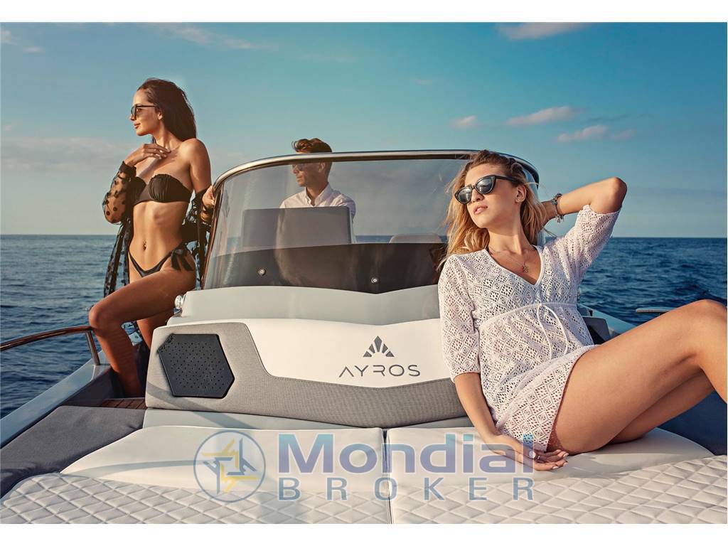 Noleggio rent charter Ayros xa 24 walkaround - con patente