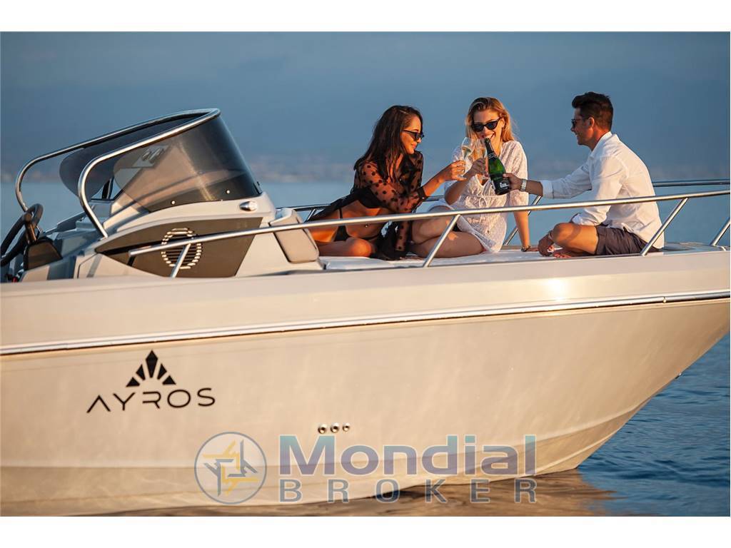 Noleggio rent charter Ayros xa 24 walkaround - con patente