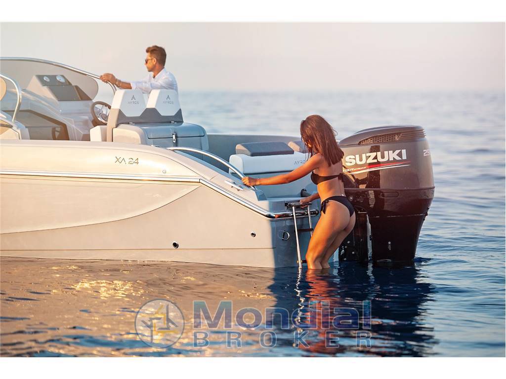 Noleggio rent charter Ayros xa 24 walkaround - con patente