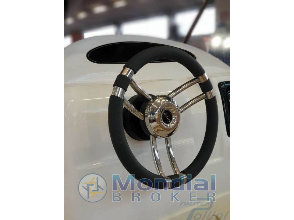 Ranieri Shark 19 (new - pronta consegna)+suzuki