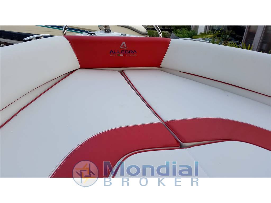 Allegra 18 open