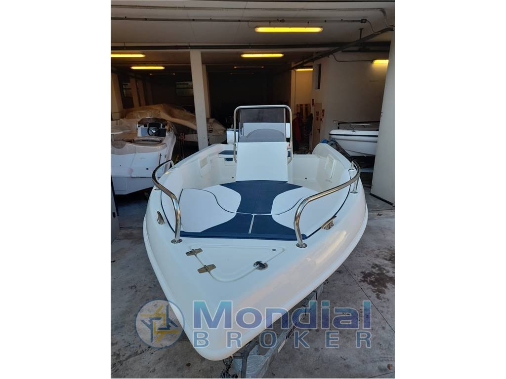 Allegra 18 open
