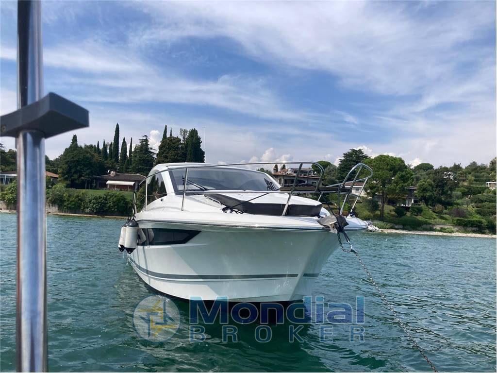 Jeanneau Leader 9