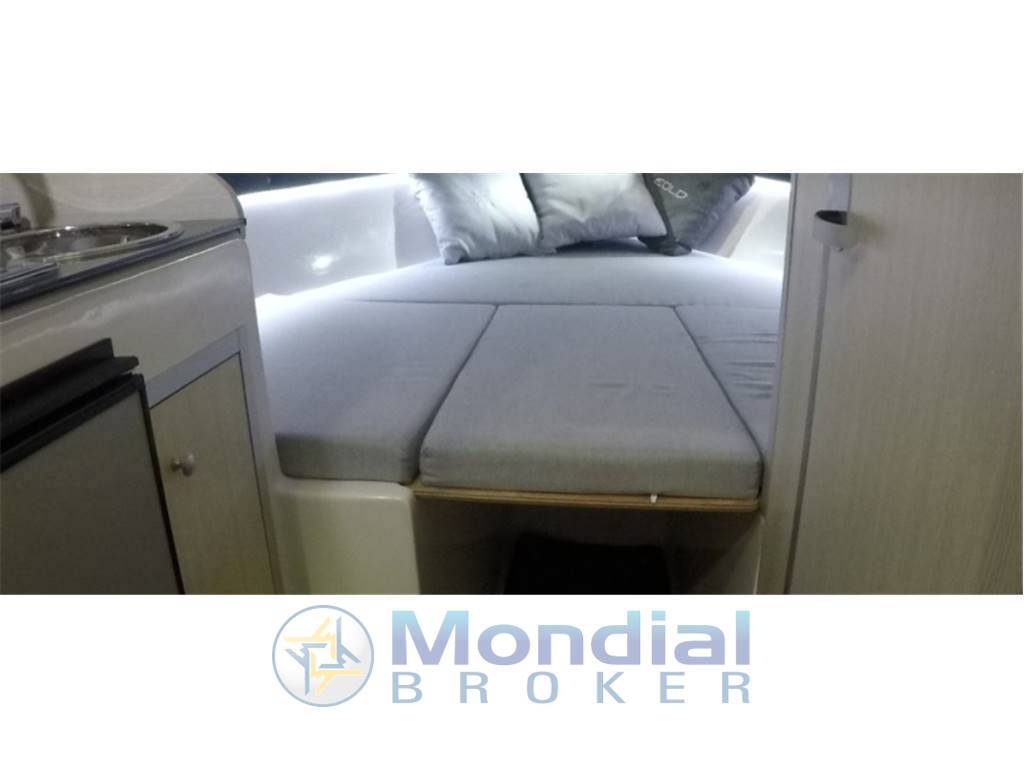 Eolo Marine 830 day