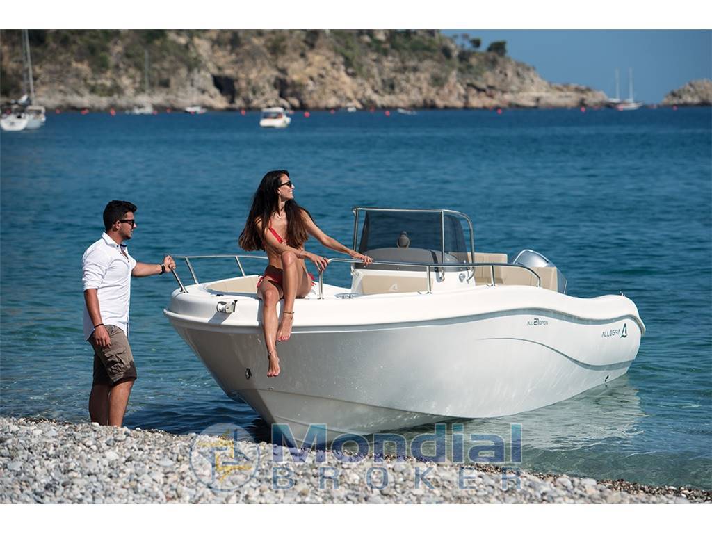 Allegra 21 open