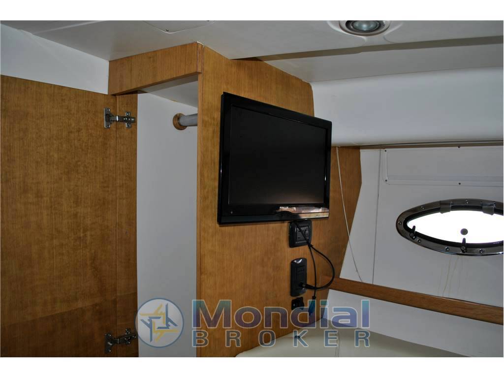 Aqualum 35 flybridge