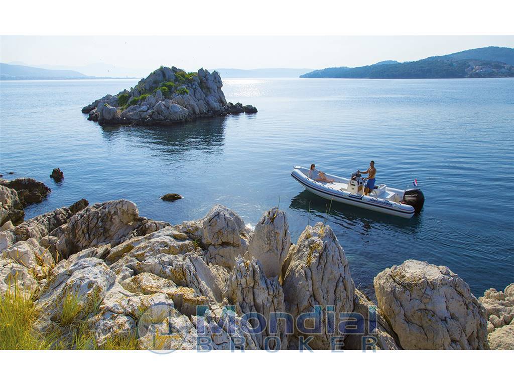 Joker boat Oker