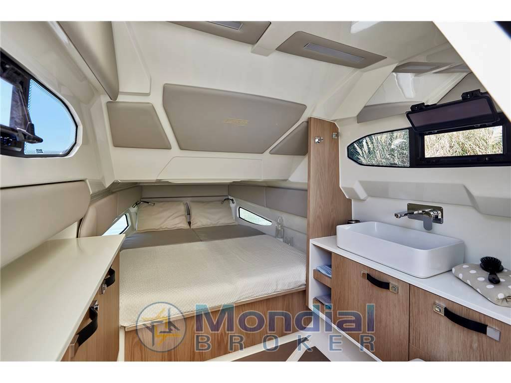 Joker boat Clubman 32