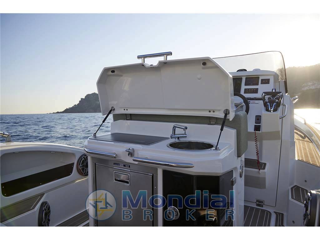 Joker boat Clubman 32