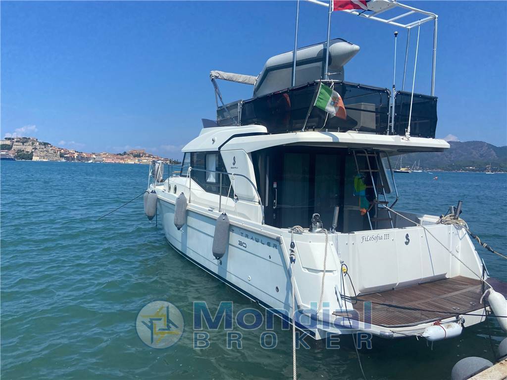 Beneteau Swift trawler 30 - flybridge