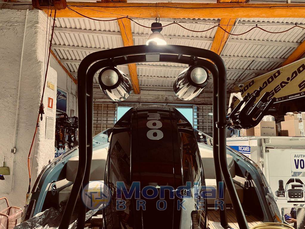 Cranchi E26 rider (2021)