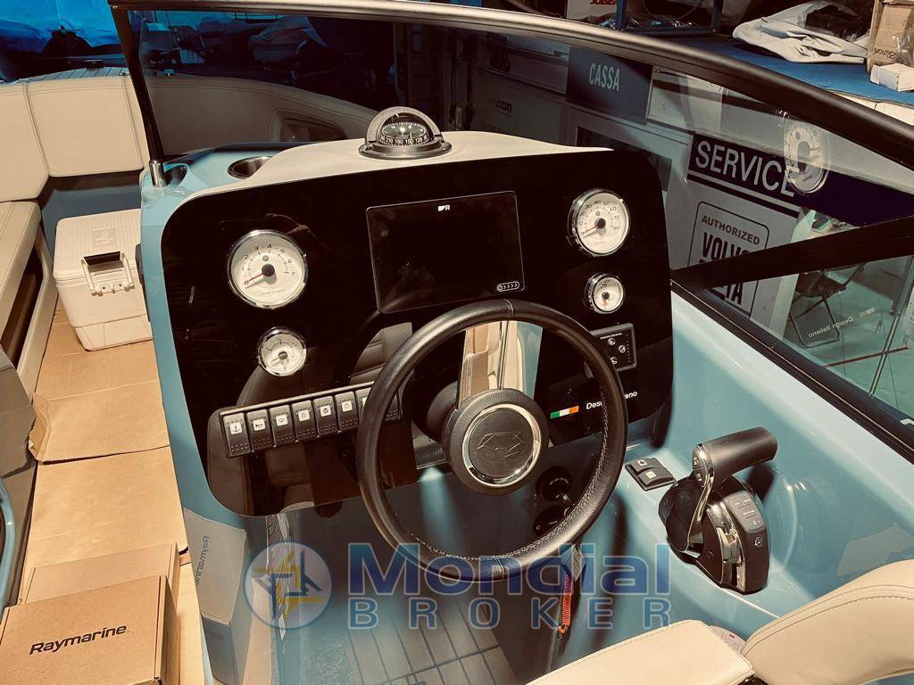 Cranchi E26 rider (2021)