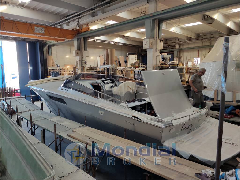 Tornado yachts 38 natante linea d'asse