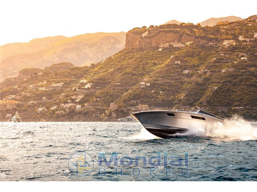 Tornado yachts 38 natante linea d'asse