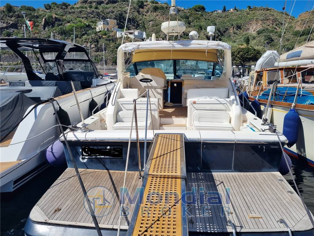 Uniesse 48 open