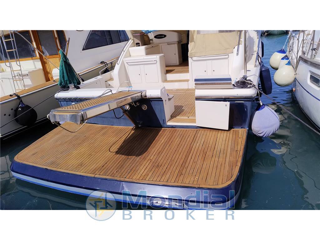 Uniesse 48 open
