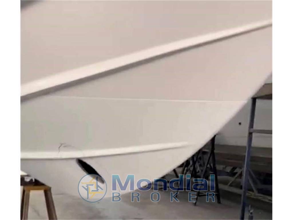Tornado 38 flush deck