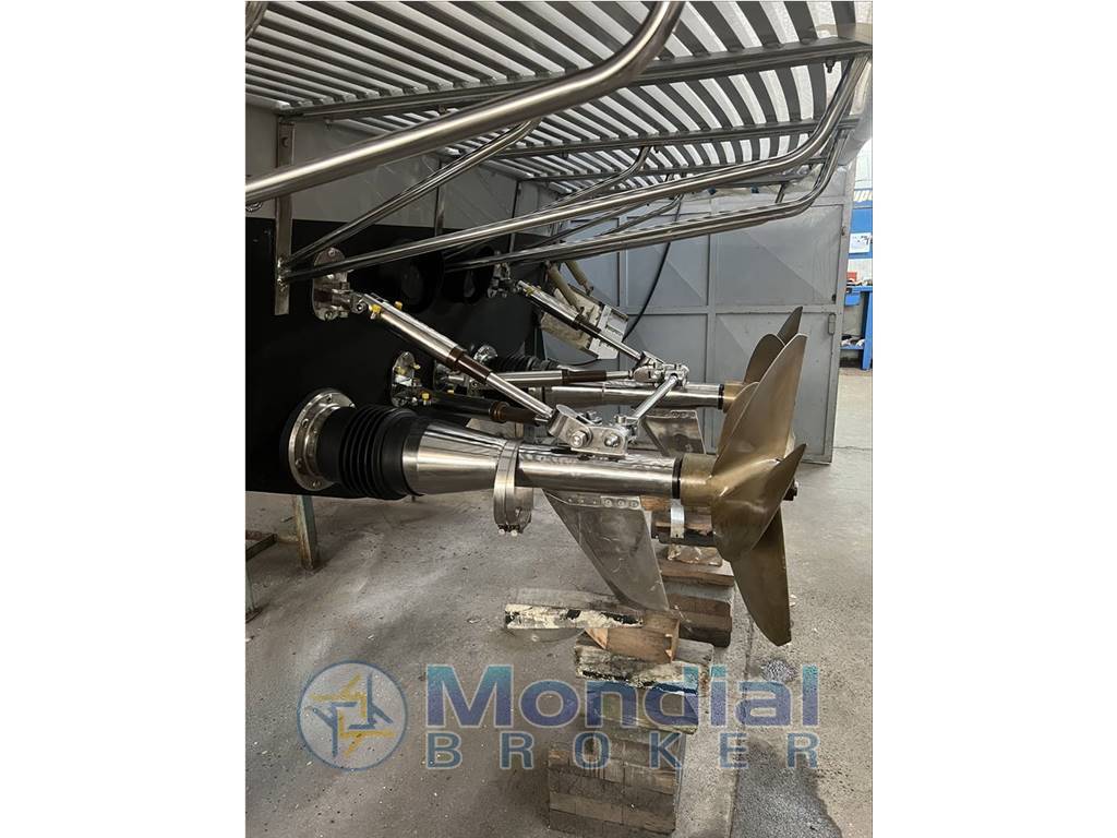 Magnum marine 40 sport total - refitting 2025
