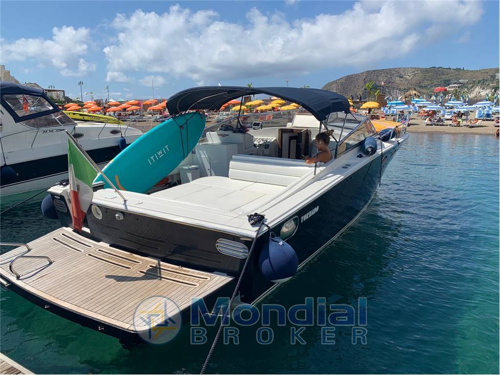 Tornado 38 flush deck