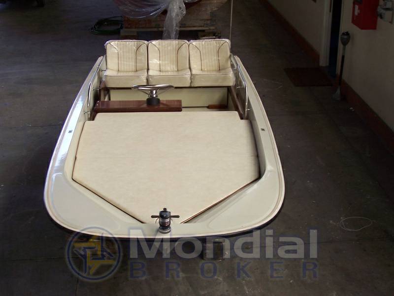 Boston whaler 15' sport