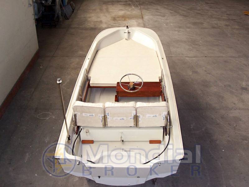 Boston whaler 15' sport