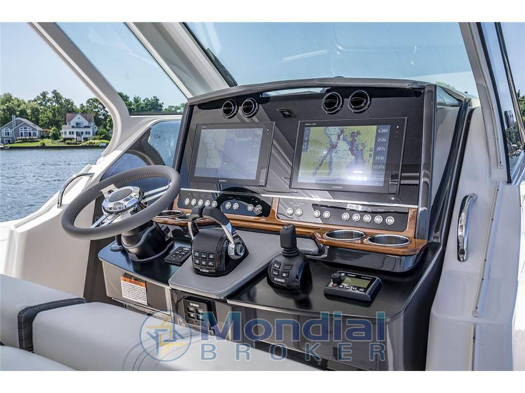 Tiara yachts 34 ls