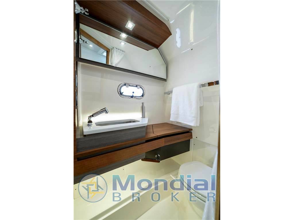 Tiara yachts 34 ls