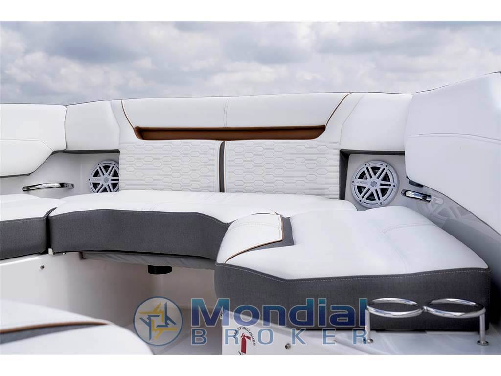 Tiara yachts 43ls