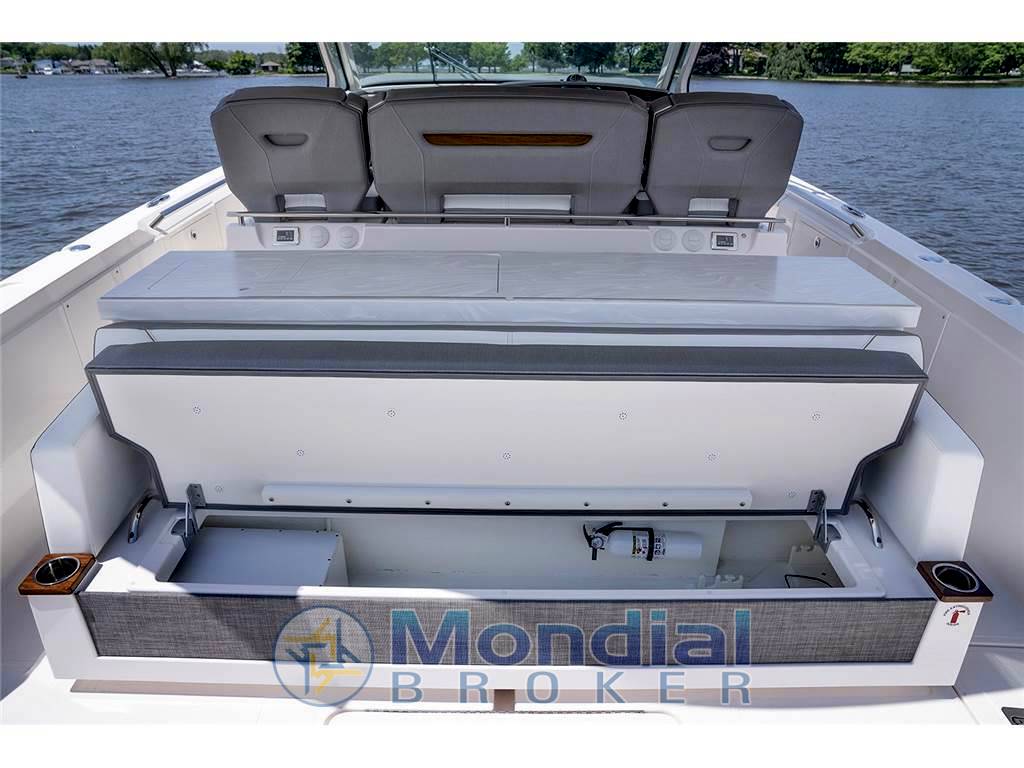 Tiara yachts 43ls