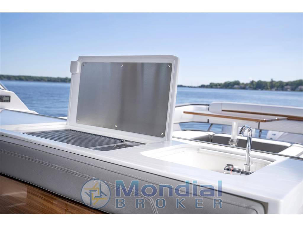 Tiara yachts 43ls