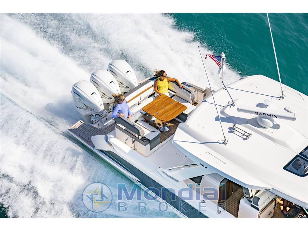 Tiara yachts 43ls