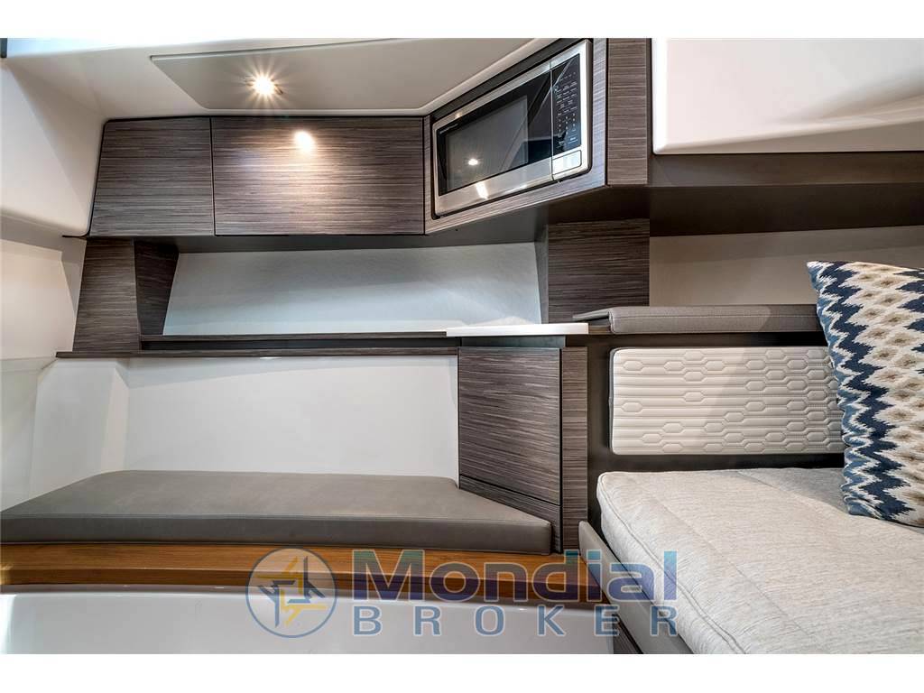 Tiara yachts 43ls