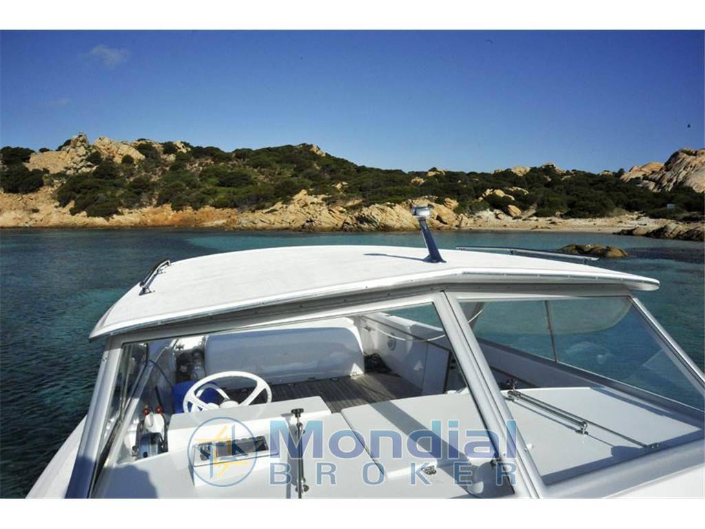 Bertram yacht 25' ht
