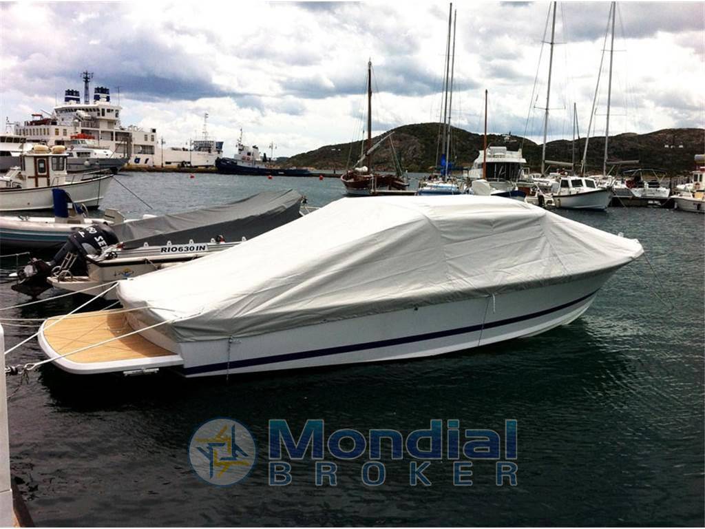 Bertram yacht 25' ht