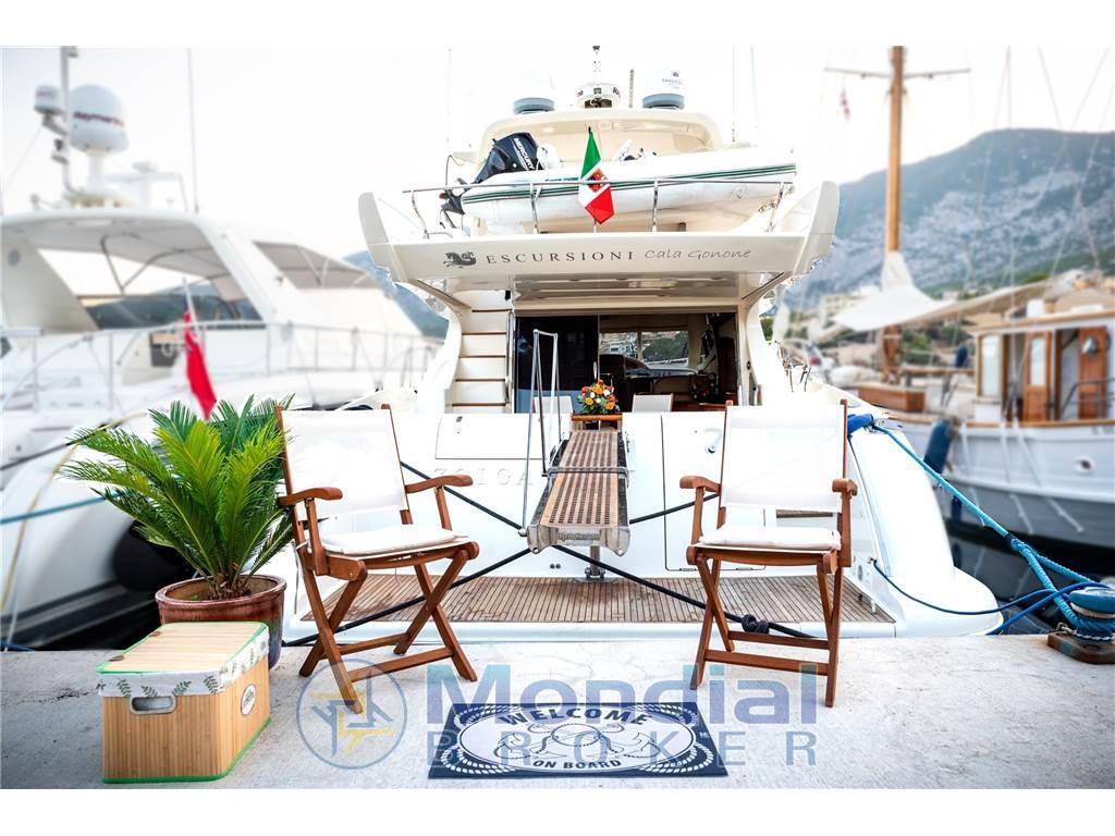Azimut 62e