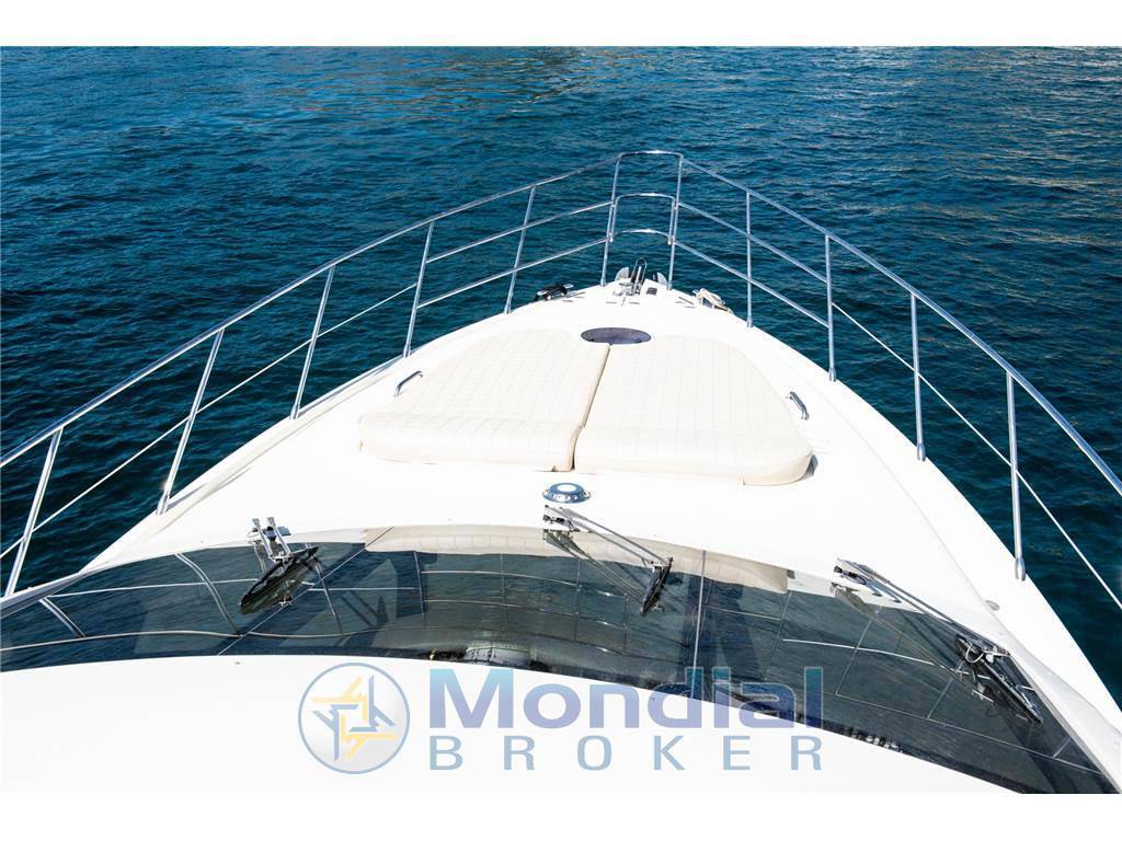 Azimut 62e