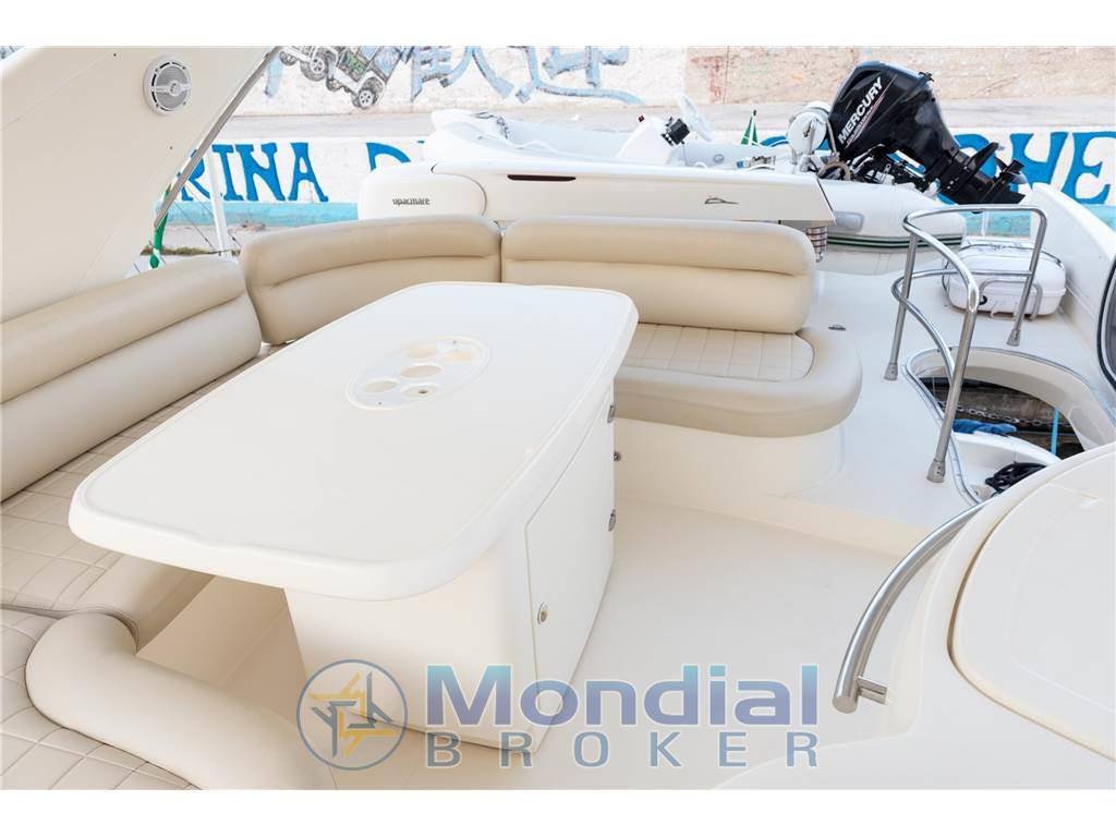 Azimut 62e
