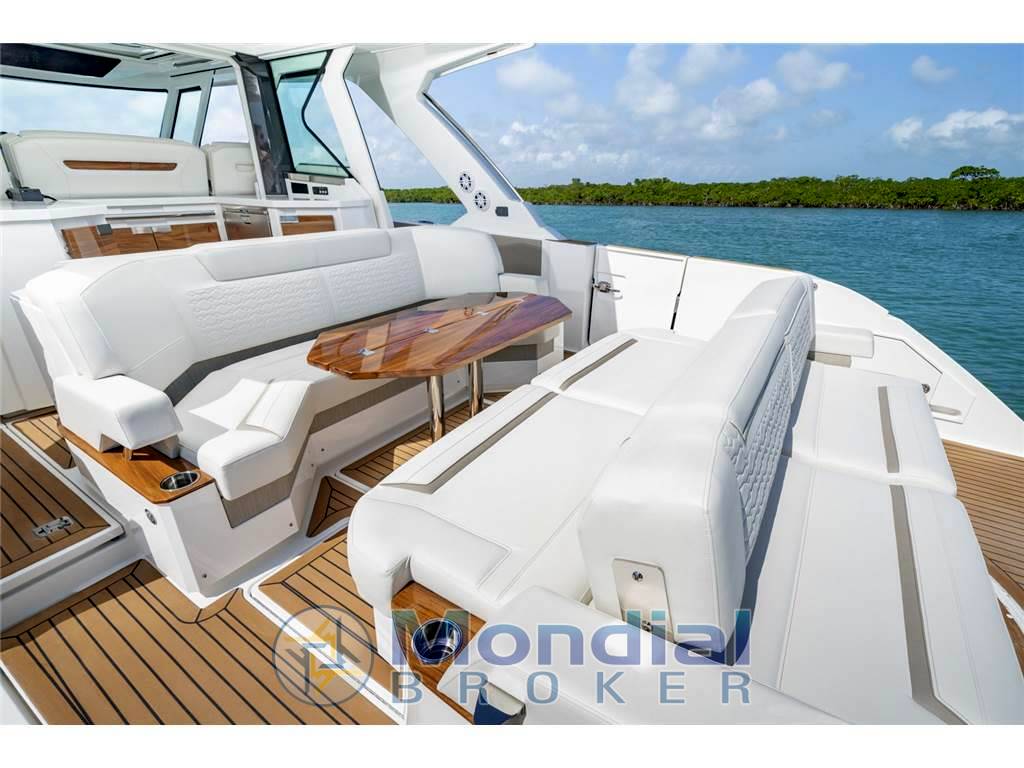 Tiara yachts 48 ls