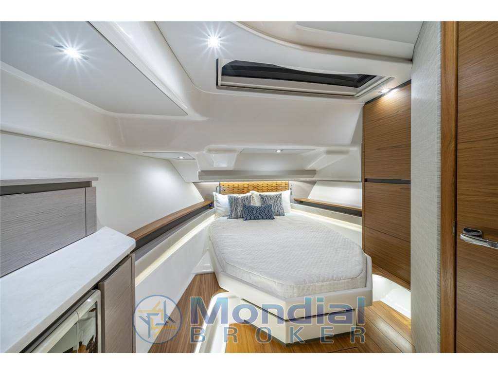 Tiara yachts 48 ls