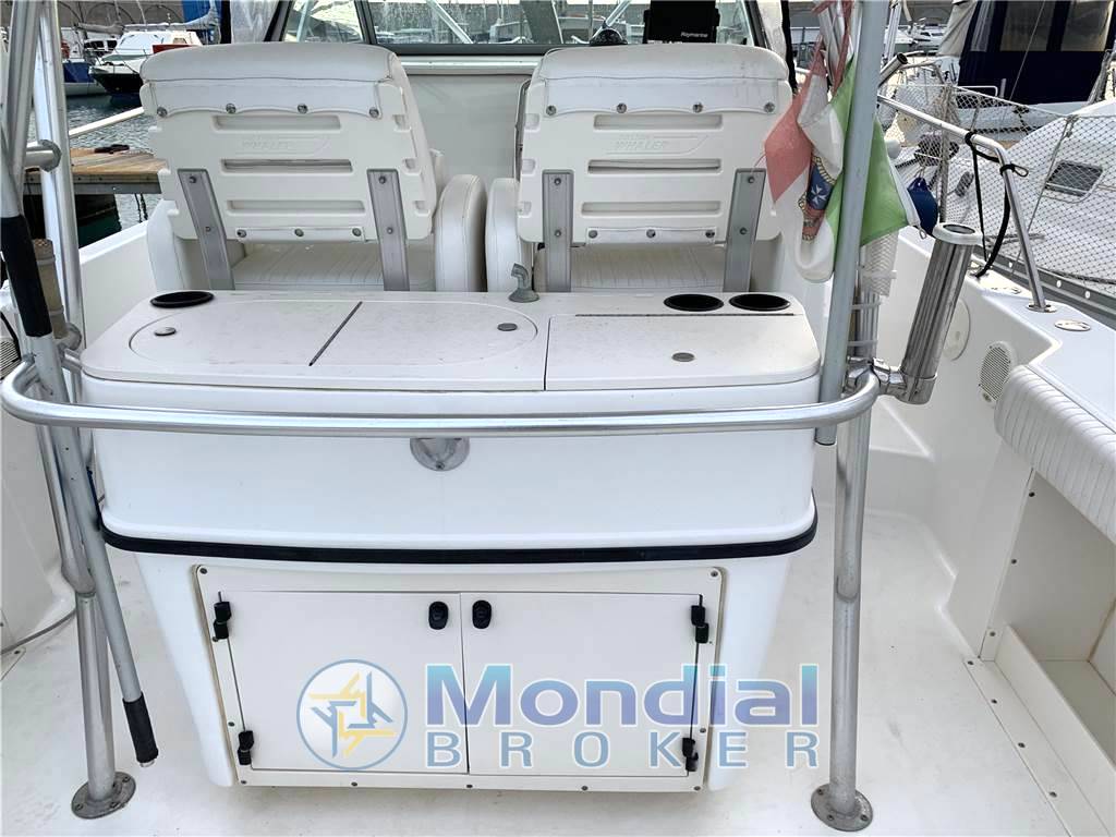Boston whaler Outrage 28