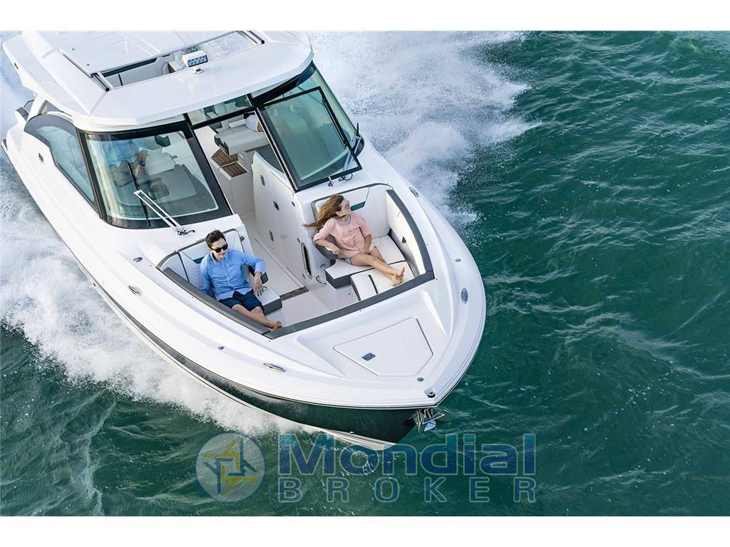 Tiara yachts 34 lx